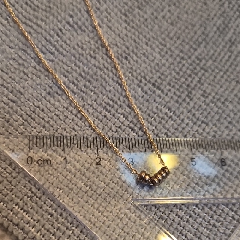 Elegant Gold Beaded Necklace